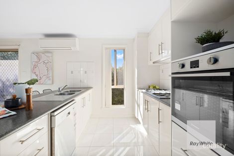 Property photo of 1/7 Sebastian Place Sunbury VIC 3429