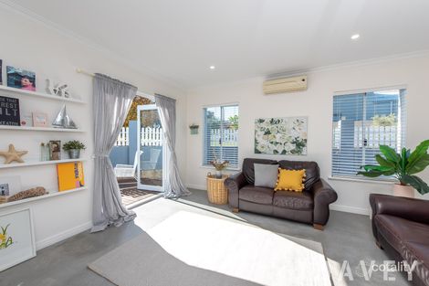 25 Bowmore Dr, Wanneroo, WA 6065