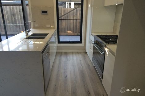 Property photo of 2/41 George Street St Albans VIC 3021