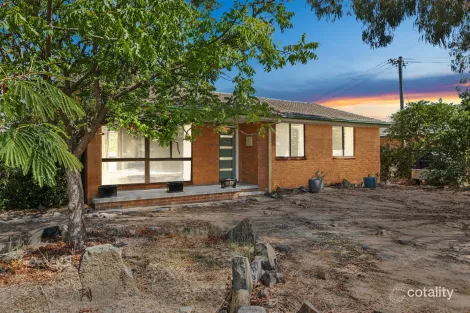 Property photo of 10 Brownless Street Macgregor ACT 2615