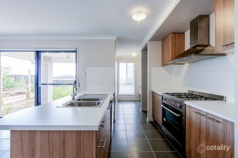 19 Pioneer St, Redbank Plains, QLD 4301