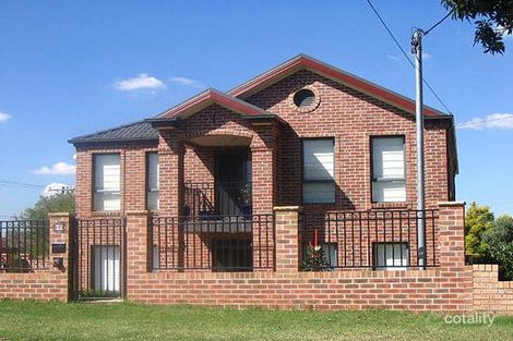 21 Maiden St, Greenacre, NSW 2190