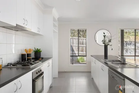 Property photo of 27 Midland Road Doreen VIC 3754