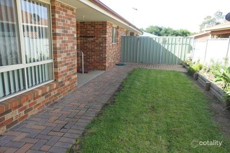 Property photo of 4 Samuel Court Young NSW 2594