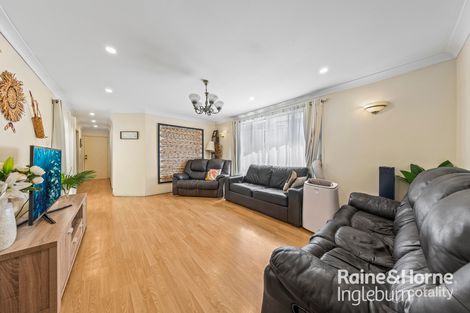 Property photo of 1/38 Fuchsia Crescent Macquarie Fields NSW 2564