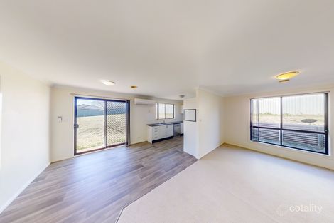 Property photo of 14 Sapphire Crescent Kelso NSW 2795