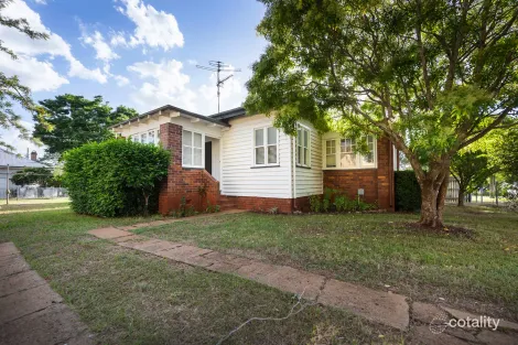 Property photo of 2/12 Kent Street East Toowoomba QLD 4350