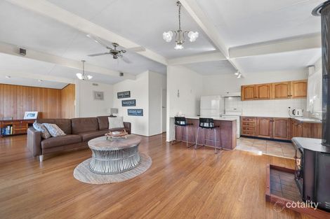 Property photo of 1 Hills Road Goughs Bay VIC 3723