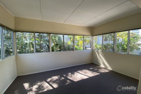 Property photo of 8/34 Labrador Street Labrador QLD 4215