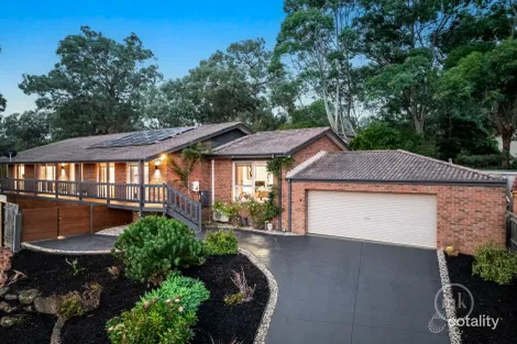 13 Cambrian Ct, Eltham North, VIC 3095