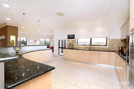 Property photo of 11 Dunfermline Avenue Greenvale VIC 3059