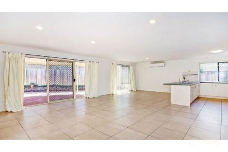 Property photo of 10 Kirribilli Crescent Forest Lake QLD 4078
