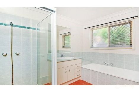 Property photo of 10 Kirribilli Crescent Forest Lake QLD 4078