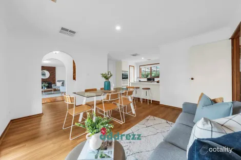 Property photo of 11 Thanos Court Hampton Park VIC 3976