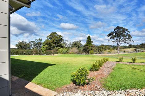 13 Bradys Rd, Highfields, QLD 4352