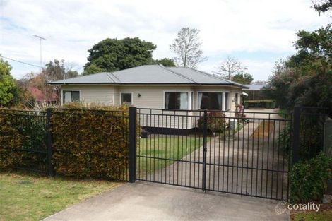 105 Stuart St, North Toowoomba, QLD 4350