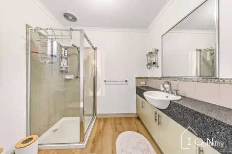 Property photo of 2 McGowan Drive Skye VIC 3977
