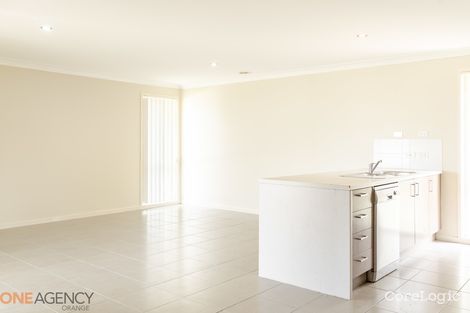 Property photo of 48 Honeyman Drive Orange NSW 2800