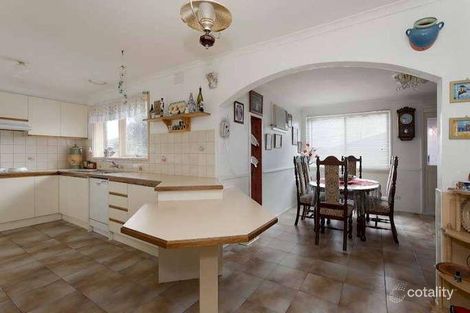 Property photo of 10 Mauchline Court Noble Park North VIC 3174