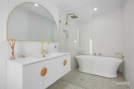 Property photo of 33 Lakeview Street Boolaroo NSW 2284