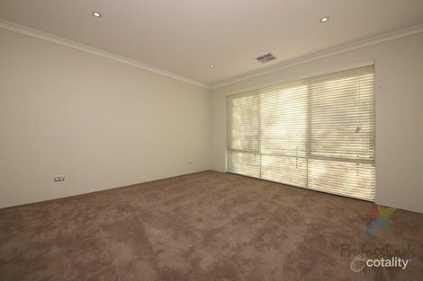 Property photo of 1 Braddock Lane Caversham WA 6055