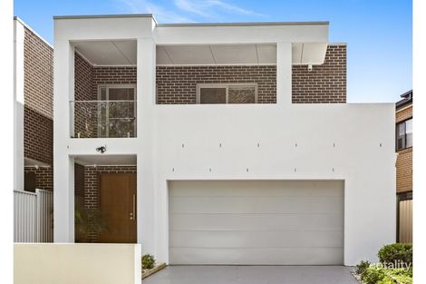 6 Forrest Rd, East Hills, NSW 2213