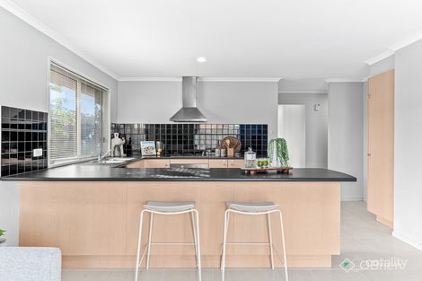 Property photo of 34 Brunnings Road Carrum Downs VIC 3201