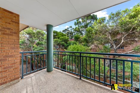 Property photo of 11/245-247 Targo Road Toongabbie NSW 2146