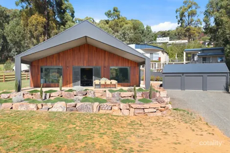 22 Gould Tce, Marysville, VIC 3779
