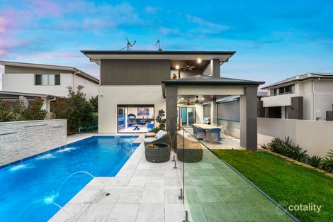 Property photo of 11 Catana Crescent Hope Island QLD 4212