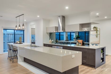 Property photo of 60 Barkers Crescent Mickleham VIC 3064