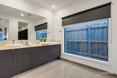 Property photo of 60 Barkers Crescent Mickleham VIC 3064