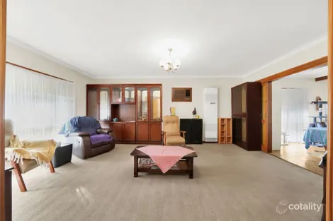 Property photo of 14 Douglas Avenue St Albans VIC 3021