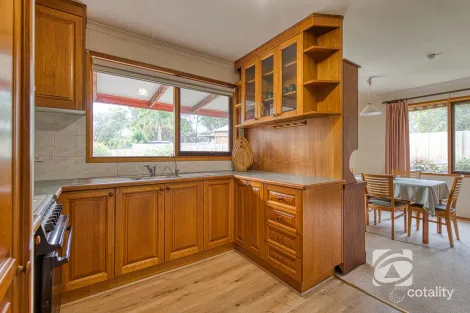 Property photo of 13 Flett Street Bunyip VIC 3815