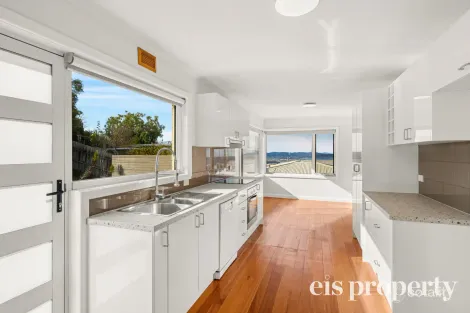 Property photo of 89 Gillon Crescent Mount Stuart TAS 7000
