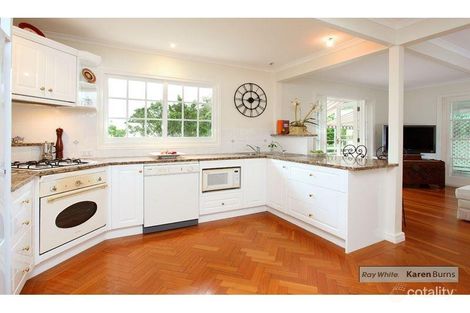 Property photo of 24 Sleaford Street Chapel Hill QLD 4069