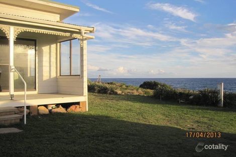Property photo of 3 Pacific Street Fishermans Bay NSW 2316