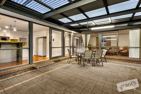 Property photo of 17 Tyntynder Close Berwick VIC 3806