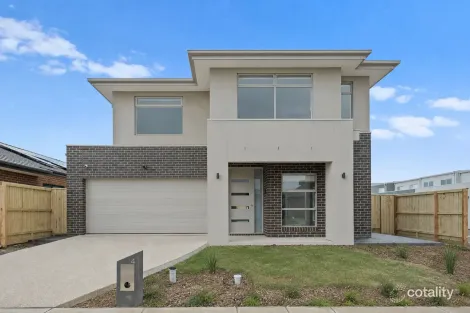 4 REDFIELD ST, CLYDE NORTH, VIC 3978