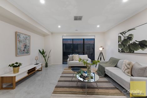 Property photo of 29 Ravenshaw Chase Tarneit VIC 3029