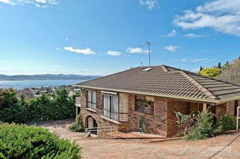 2/307 Churchill Ave, Sandy Bay, TAS 7005