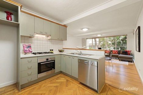 Property photo of 2/231 Cotham Road Kew VIC 3101