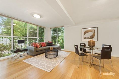 Property photo of 2/231 Cotham Road Kew VIC 3101