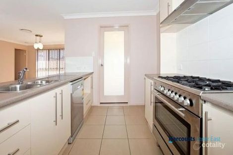 Property photo of 11 Rymera Crescent Gumdale QLD 4154