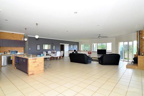 Property photo of 37 Kelly Road Speewah QLD 4881