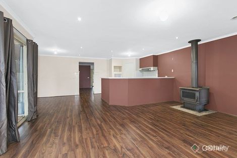 Property photo of 2 Torro Walk Sydenham VIC 3037