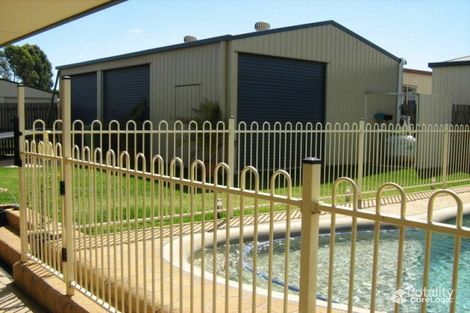 54 Grosvenor Dr, Moranbah, QLD 4744