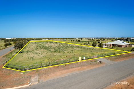 Property photo of 92 Sadler Way Deepdale WA 6532