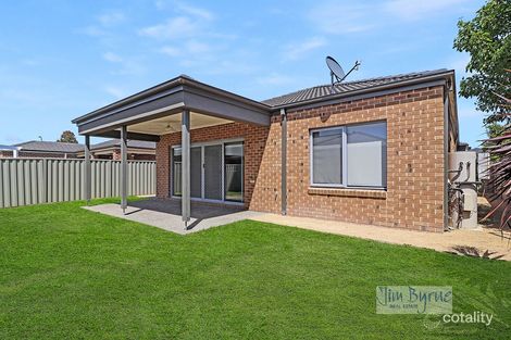 Property photo of 5 McEwan Drive Cranbourne East VIC 3977