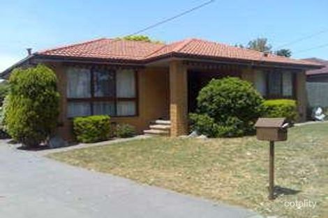 Property photo of 15 Marnebeck Court Cranbourne VIC 3977